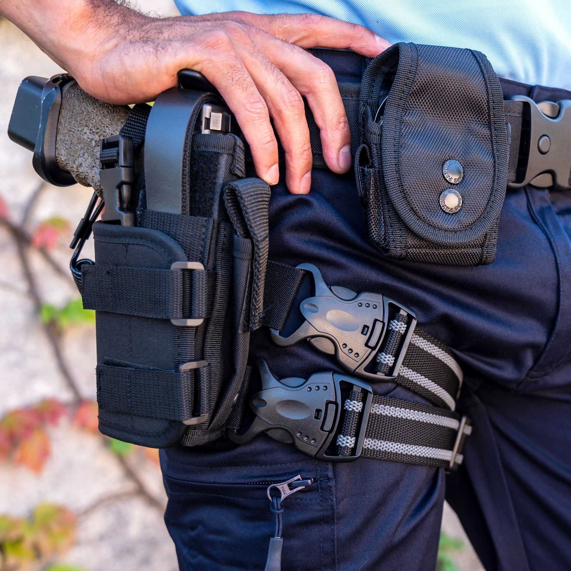 Holster de cuisse tactique pour pistolet avec porte-chargeur