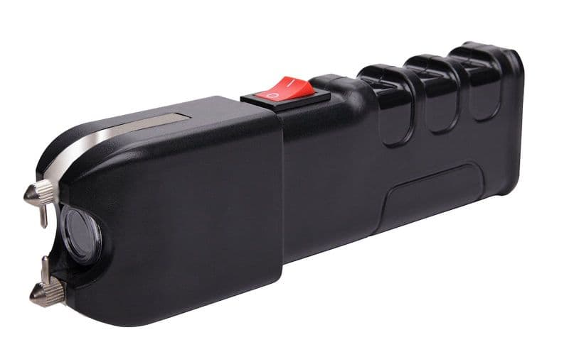 Taser lampe de poche PRAGA Scorpion 270 lumens 3 800 000 V