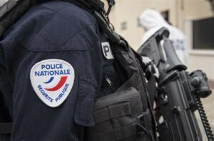 Police nationale vêtements et équipements