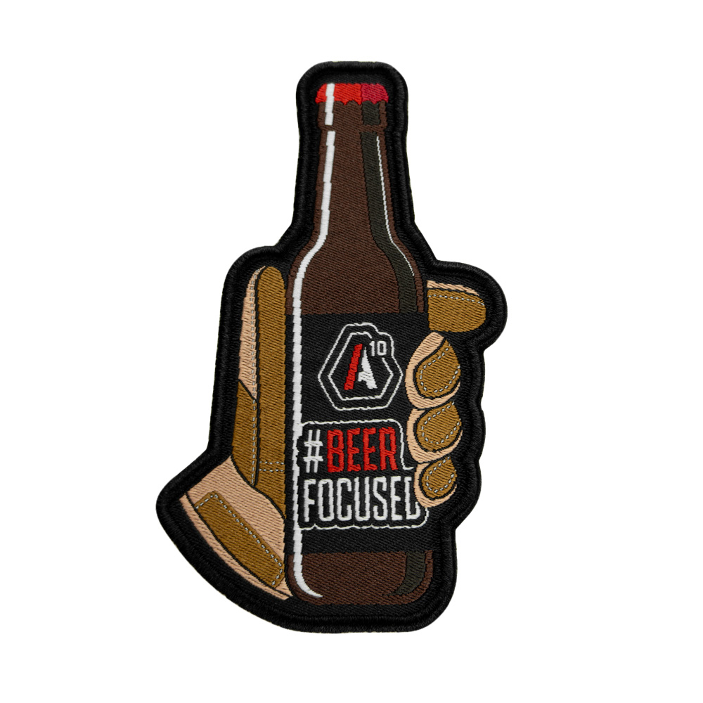 Patch SIGNATURE BEER FOCUSED brodé blanc/rouge/brun