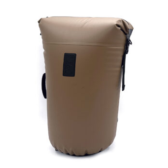 SAC ÉTANCHE AVEC BANDOULIÈRE 50 LITRES